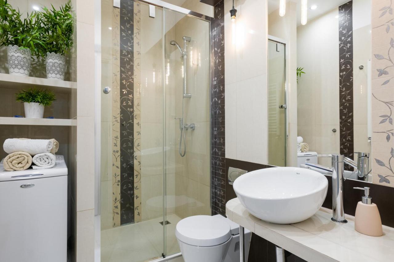 Cozy Modern Studio Green Apartment In Old Town Krasków Exterior foto
